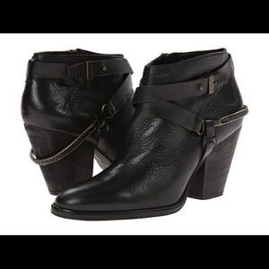 Dolce Vita Harlene wrap strap booties black size 9